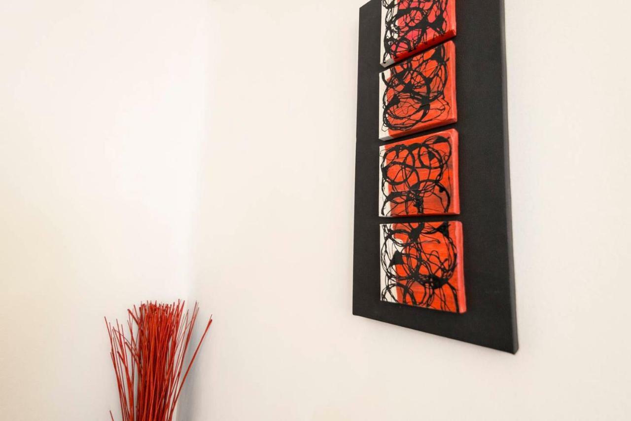 Home & Private Terrace Wifi + Aircon مدريد المظهر الخارجي الصورة